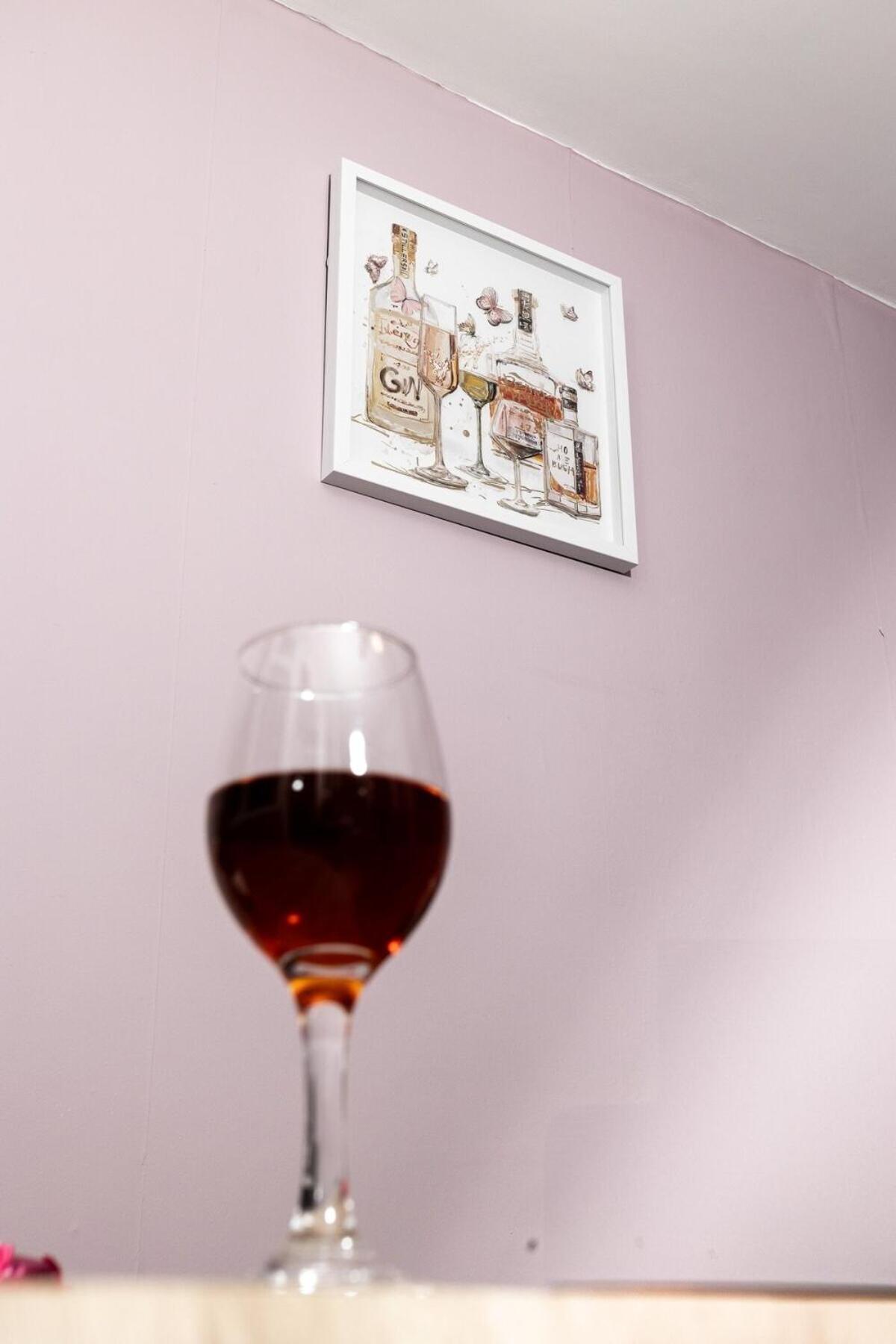 Spacious & Comfy Home In West Midlands - Sleeps 8, Free Parking, Wifi, Netflix, Prime Location, Ideal For Contractors, Business, Groups, Travellers, Families And Relocators Coventry Oda fotoğraf