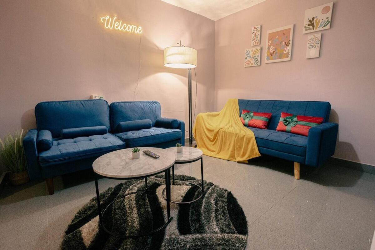 Spacious & Comfy Home In West Midlands - Sleeps 8, Free Parking, Wifi, Netflix, Prime Location, Ideal For Contractors, Business, Groups, Travellers, Families And Relocators Coventry Oda fotoğraf